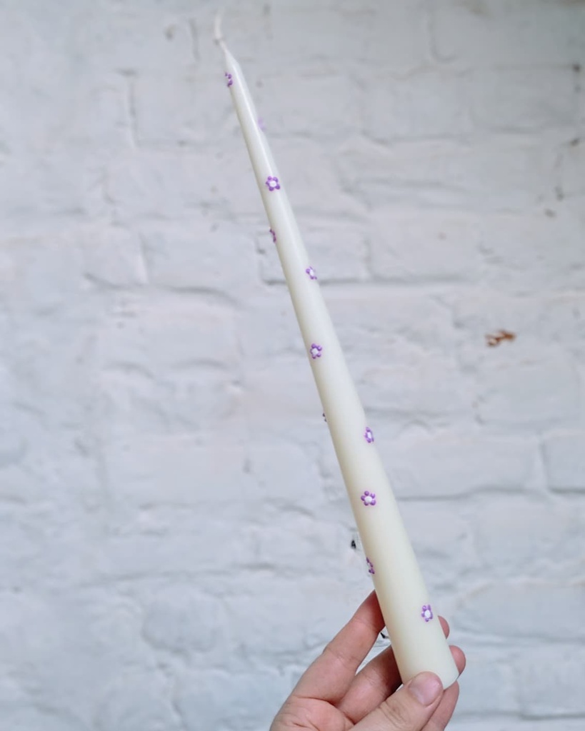 Chandelle à fleurs mauves
